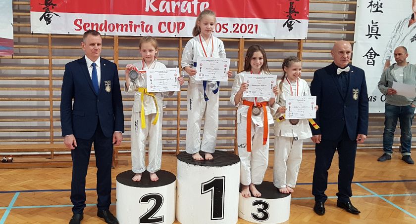 Karatecy z Niekłania Wielkiego zaliczyli kolejny dobry start [ZDJĘCIA]
