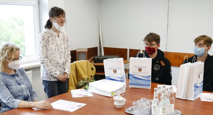 Uczniowie koneckiego I LO zdominowali konkurs piosenki