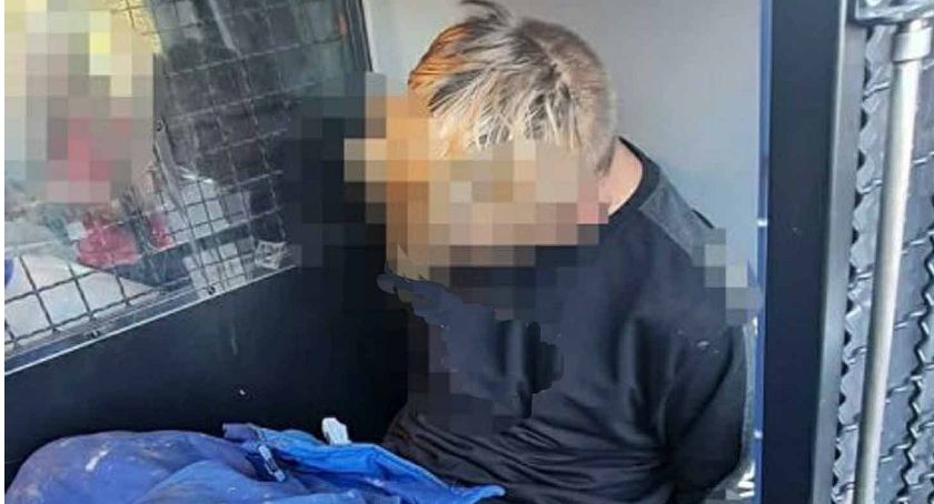 Koneccy policjanci zatrzymali 26-latka z powiatu skarżyskiego. Co zbroił? [ZDJĘCIA]