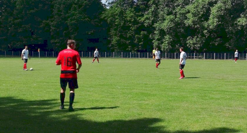Derby konecczyzny w przedostatniej kolejce Klasy B