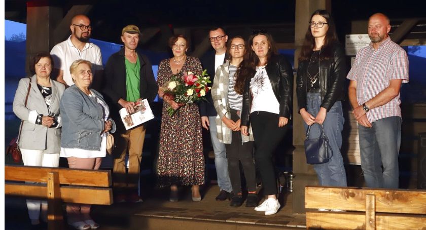 W Maleńcu wspominali Wielkiego Marszałka ze znaną aktorką [GALERIA ZDJĘĆ]