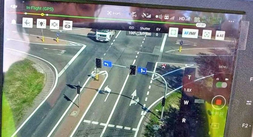 Podniebna konecka drogówka w akcji nad krzyżówkami rudzkimi [ZDJĘCIA]
