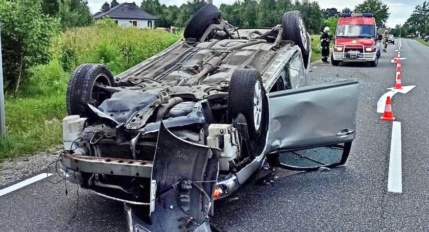 W Dębie (gmina Ruda Maleniecka) doszło do groźnie wyglądającego wypadku