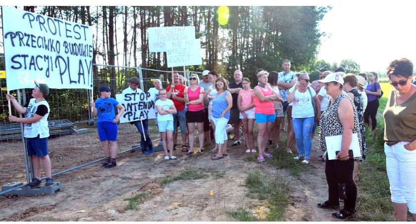 Mieszkańcy Dziebałtowa Nowego głośno protestują. Nie chcą... [ZDJĘCIA]
