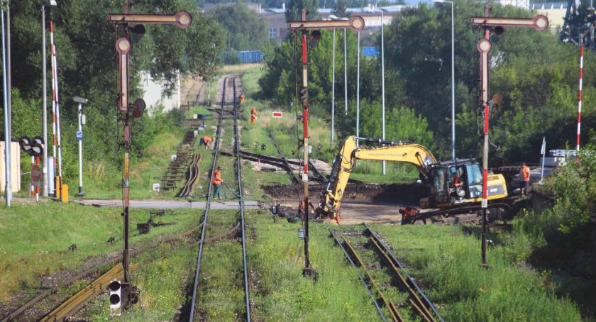 KOŃSKIE. Pociągi osobowe wracają na tory. Kto będzie nimi jeździł?