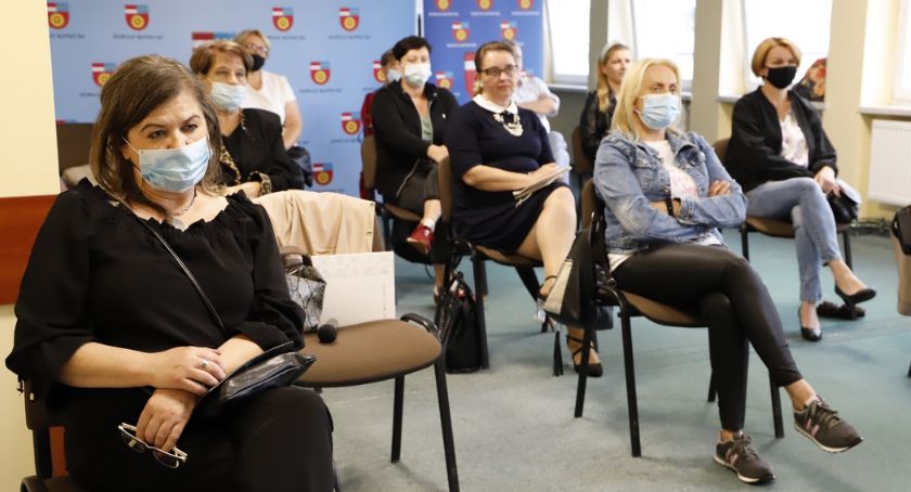 Koła Gospodyń Wiejskich będą promować szczepienia