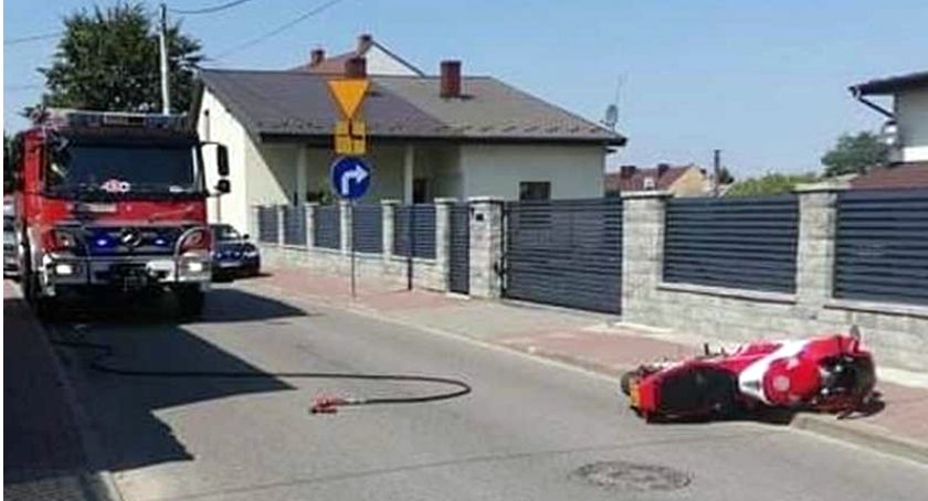 W Gowarczowie pijany motocyklista potrącił pieszą i...