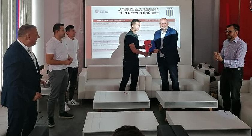 Koneckie kluby nawiązały współpracę z Akademią Rakowa Częstochowa [ZDJĘCIA]