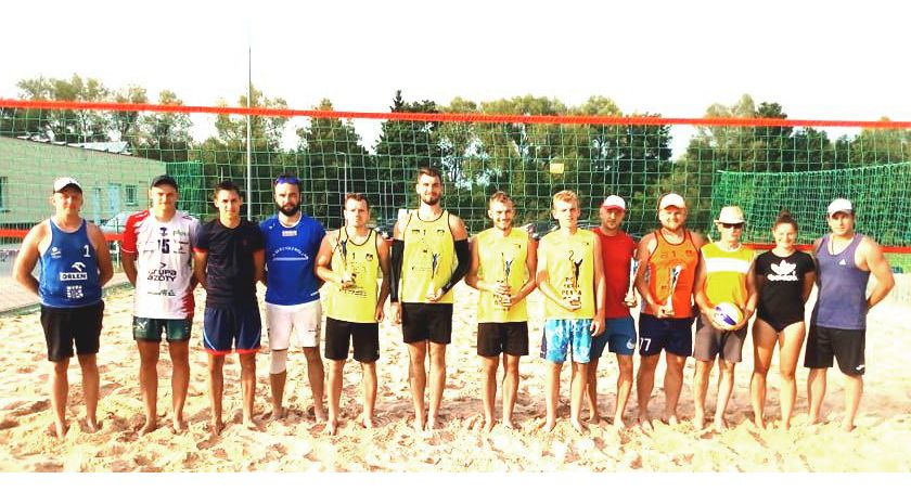 Koneckie Fair Play zorganizowało ostatni wakacyjny turniej siatkówki plażowej [ZDJĘCIA]