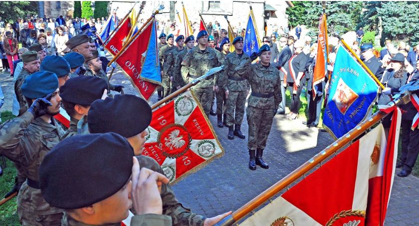 KOŃSKIE. Z ołtarza polowego popłynęło ważne przesłanie [ZDJĘCIA]
