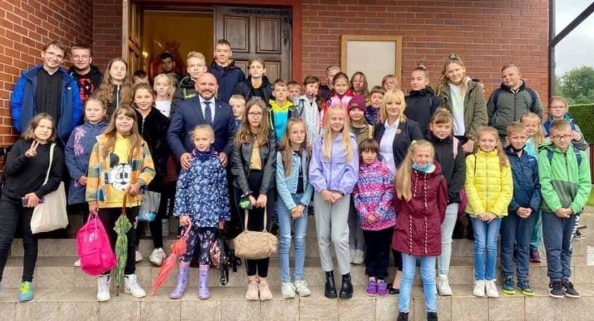 GMINA STĄPORKÓW. Pielgrzymowali do kaplicy w Smarkowie