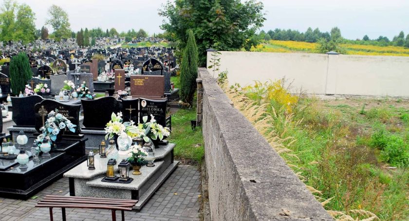 W Końskich trwa budowa cmentarza komunalnego
