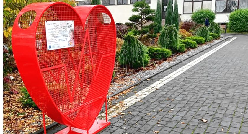 W Stąporkowie zamontowano drugie serce na nakrętki dla chorej Oliwki Nowek