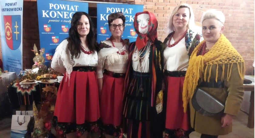 KGW Wąsowianki z gminy Fałków na Święcie Gęsiny w Tokarni