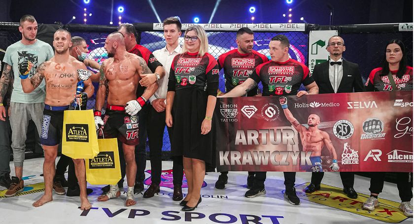 Zawodnik Brawler FC Końskie postawił się rywalowi podczas TFL 23 w Garwolinie