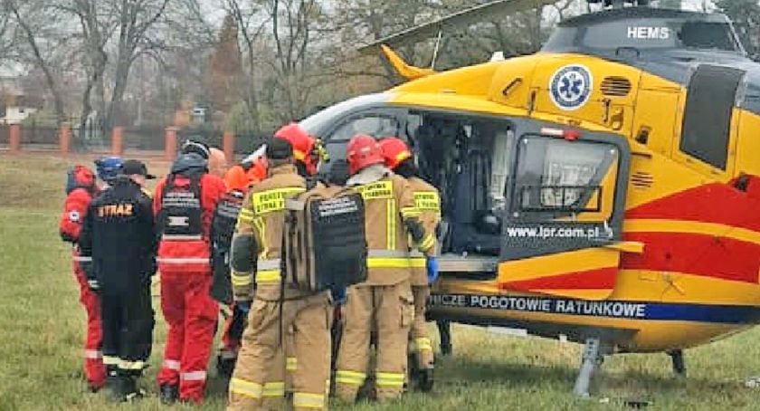 Dramatyczny wypadek na budowie. Rannego do szpitala zabrał helikopter