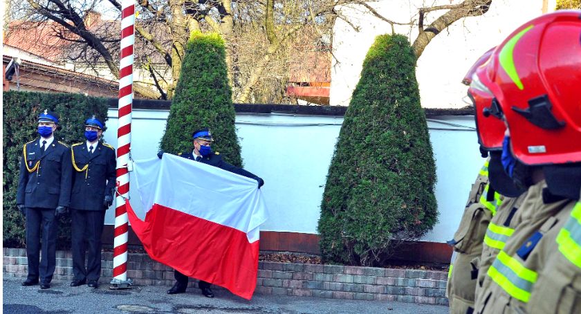 KOŃSKIE. W samo południe. Flaga na maszt! [ZDJĘCIA]