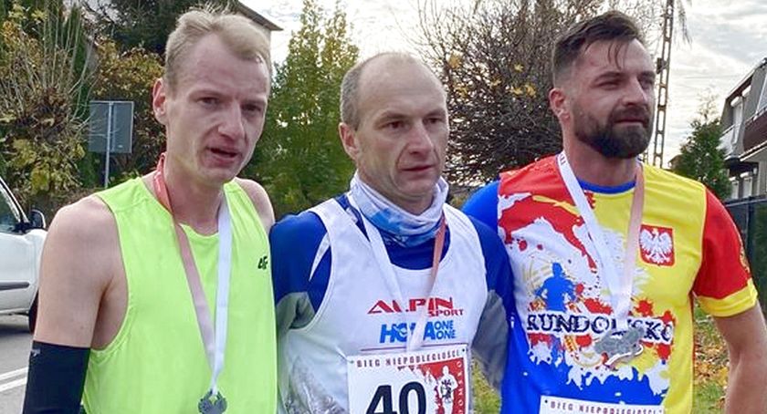 Piotr Koń startował w biegach niepodległości w Radomsku i Włoszczowie [ZDJĘCIA]