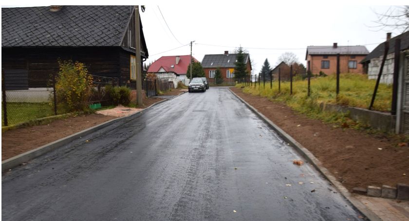 W Gowarczowie oddano do użytku kolejne drogi gminne