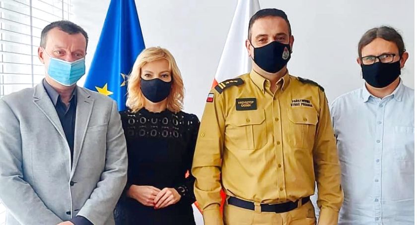Prezent od Gminy Stąporków dla Miejskiej Ochotniczej Straży Pożarnej