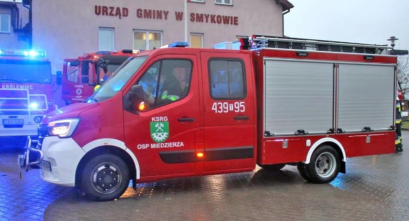Strażacy z Miedzierzy otrzymali nowy samochód bojowy