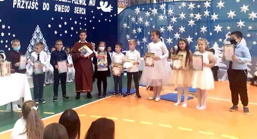 Uczniowie z Królewca udowodnili, że umieją pięknie czytać [ZDJĘCIA]