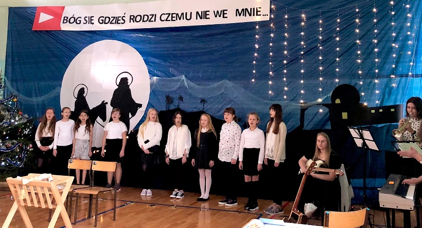 Piękne Jasełka w Fałkowie: Bóg się gdzieś rodzi, czemu nie we mnie