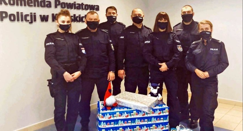 Koneccy policjanci z pomocą potrzebującym mieszkańcom powiatu