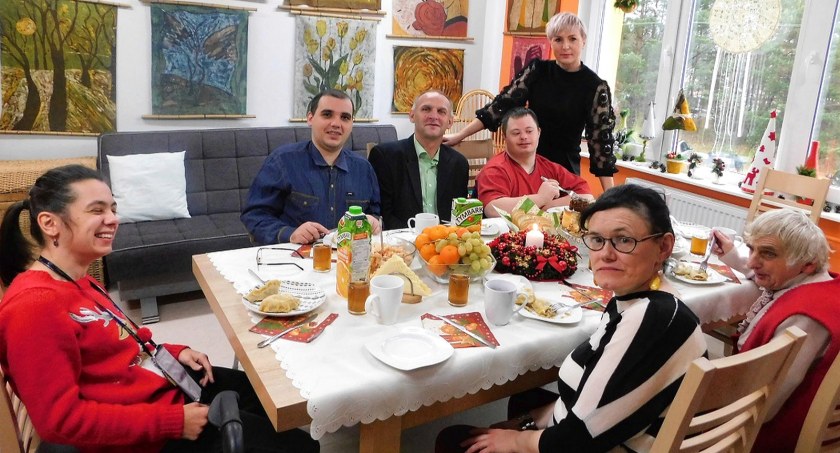 W Stąporkowie do Wigilii zasiedli przy sześciu stołach [ZDJĘCIA]