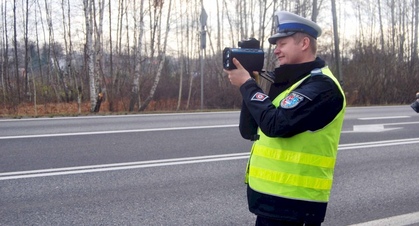 Obowiązują nowe, wyższe mandaty dla sprawców wykroczeń drogowych