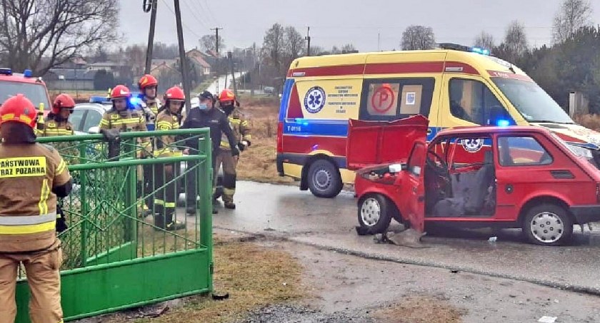 Wypadek w Brodach koło Końskich. Tragiczny finał [ZDJĘCIA]