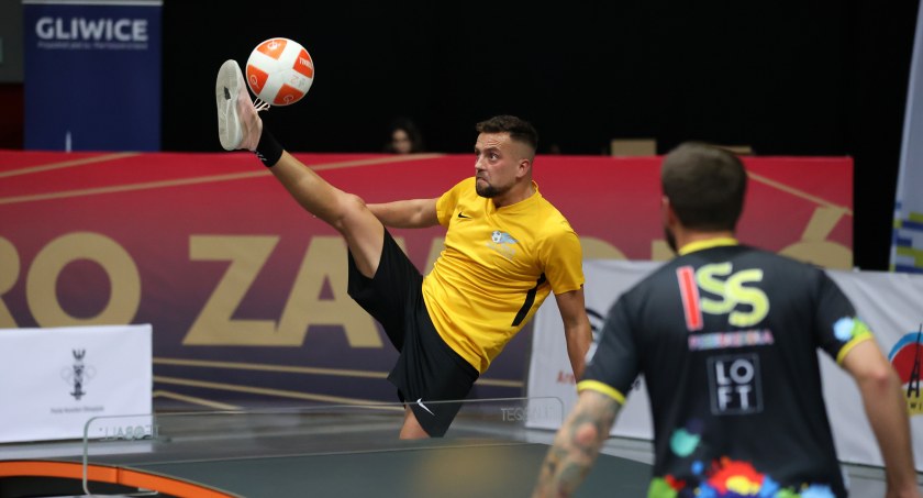 Zapraszają na pierwsze Mistrzostwa Województwa Świętokrzyskiego w Teqball [ZDJĘCIA]