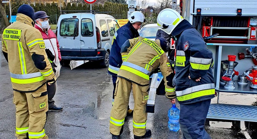 W Końskich dostarczali wodę mieszkańcom osiedla [ZDJĘCIA]