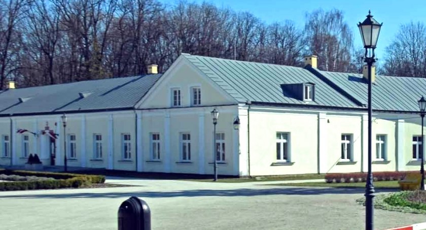 KOŃSKIE. Reorganizacja w urzędzie miasta. Będzie mniej biegania?