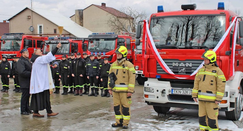W Lipie druhowie OSP witali nowy samochód gaśniczy [ZDJĘCIA]