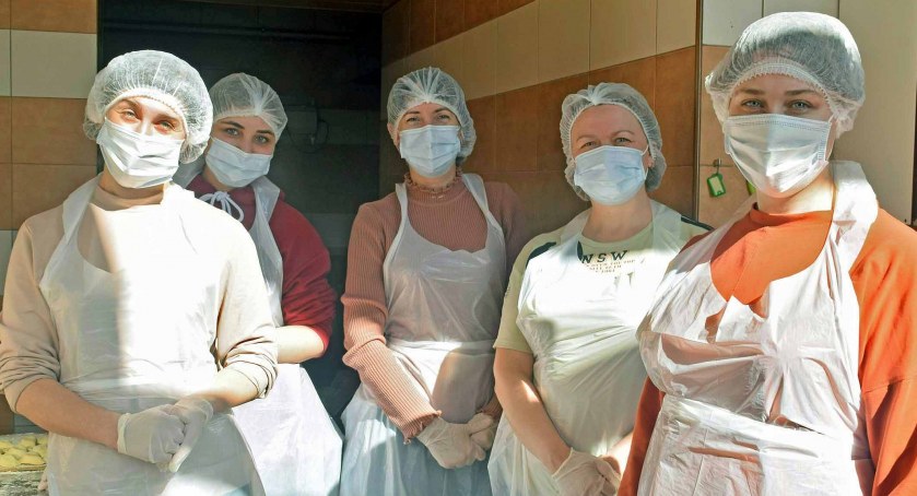 SIELPIA. Ukrainki lepią pierogi, żeby nie tęsknić za domem rodzinnym