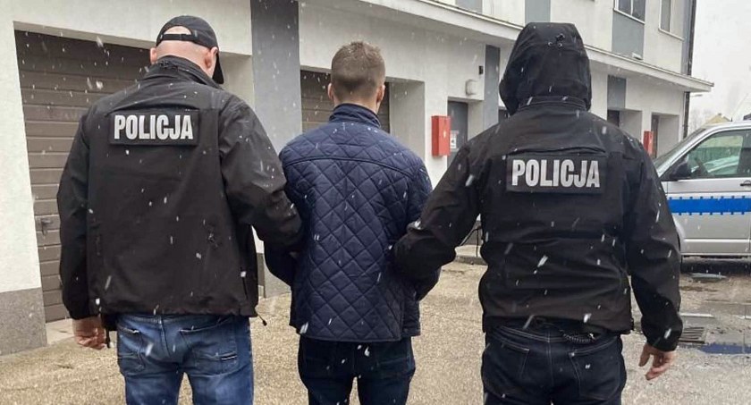 Koneccy funkcjonariusze zatrzymali warszawskiego pseudo policjanta