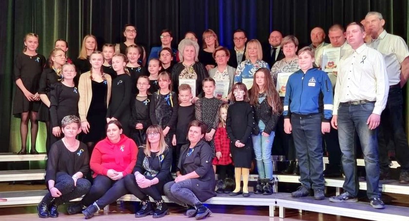 W Stąporkowie odbył się koncert charytatywny. Zbierane były... [GALERIA ZDJĘĆ]
