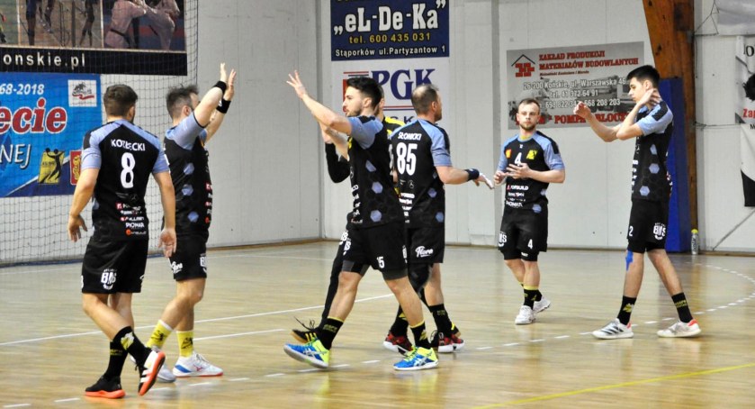 Ujemny bilans KSSPR Końskie z SMS ZPRP Kielce
