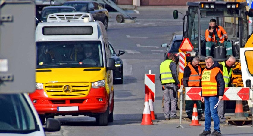 Busy w barwach Końskich jeżdżą do wszystkich sołectw