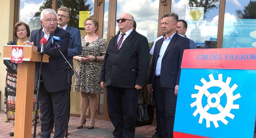 Co robił w Fałkowie poseł Krzysztof Lipiec?