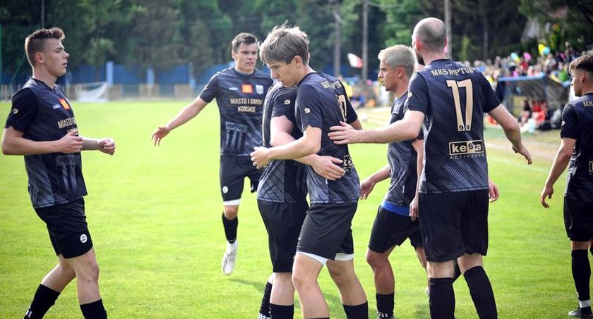 Piłkarze Neptuna Końskie rozegrali wyjazdowe spotkanie w IV lidze [AKTUALIZACJA]