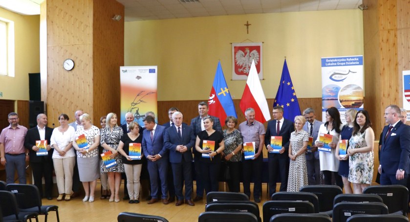 Gminy powiatu koneckiego ze wsparciem funduszu europejskiego