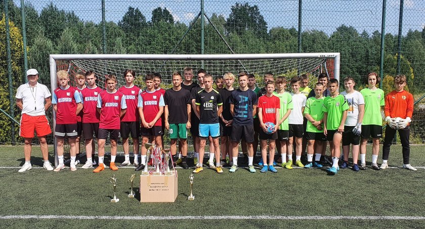 Na Orliku w Smykowie o puchar wójta rywalizowali młodzi futboliści [ZDJĘCIA]