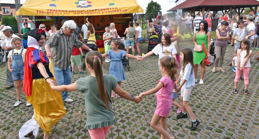 Niedziela w Rogowie pod znakiem rodzinnej zabawy [ZDJĘCIA]