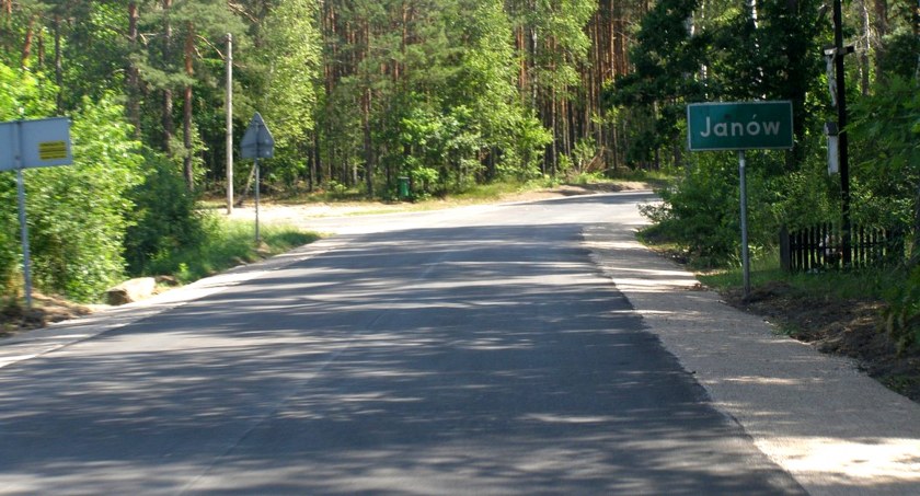 POWIAT KONECKI. Drogi powiatowe w gminie Stąporków w przebudowie