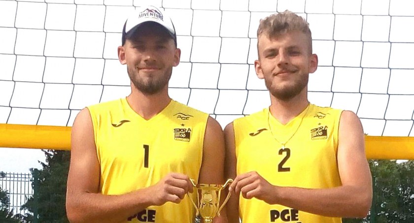 Koneckie Fair Play zorganizowało pierwszy turniej siatkówki plażowej [ZDJĘCIA]