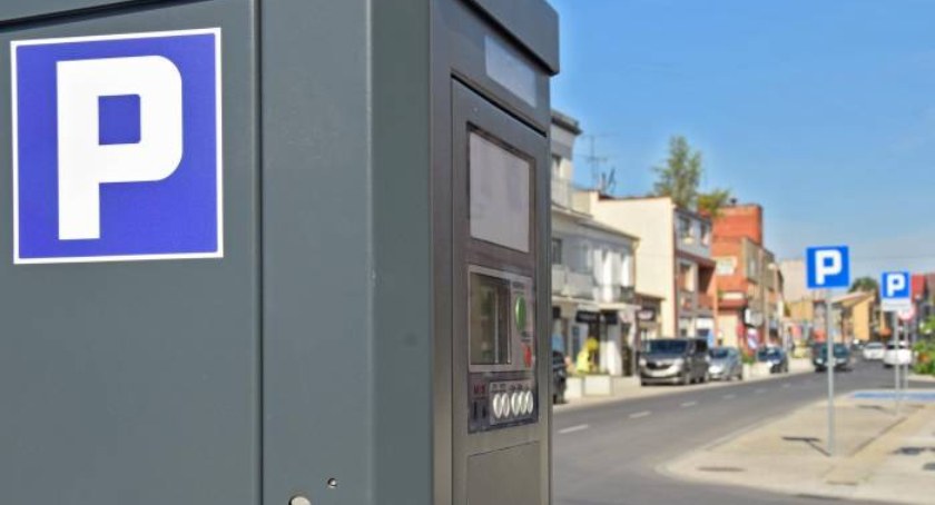 W Końskich już są parkometry