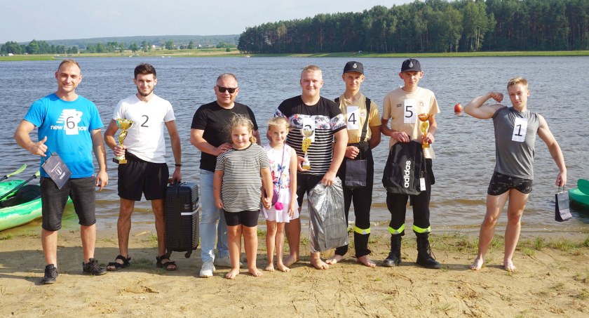 Na Zalewie Antoniów w Radoszycach rywalizowali kajakarze i Strongmani [GALERIA ZDJĘĆ]