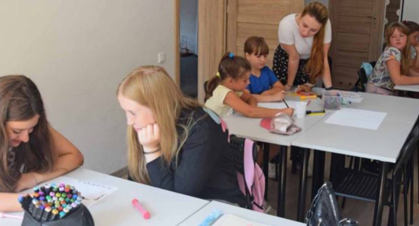 KOŃSKIE. Wakacje z językiem polskim dla ukraińskich dzieci